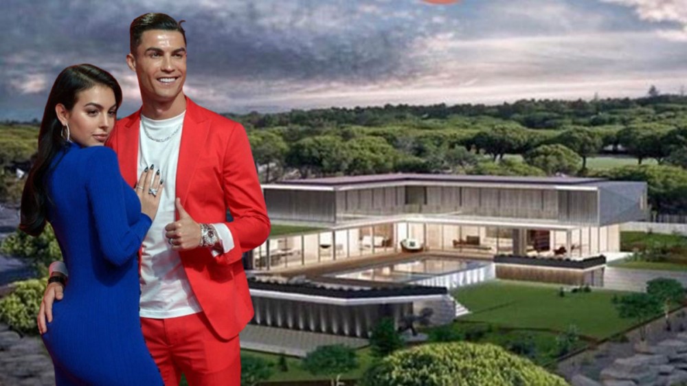 Cristiano Ronaldo 17 milyon sterlinlik evi için ayda 4500 Sterlin'e aşçı bulamıyor!