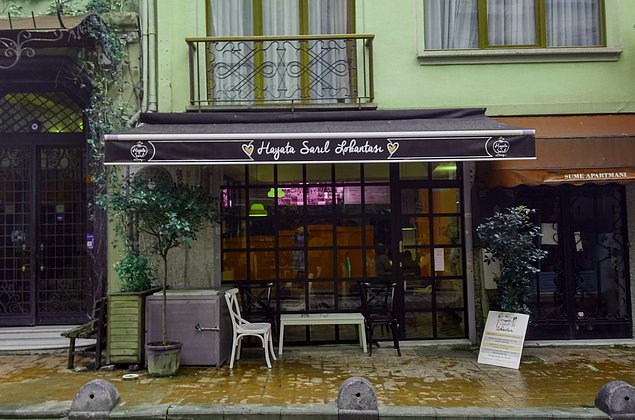 Türkiye’de bir ilk: Evsizler için lokanta açıldı