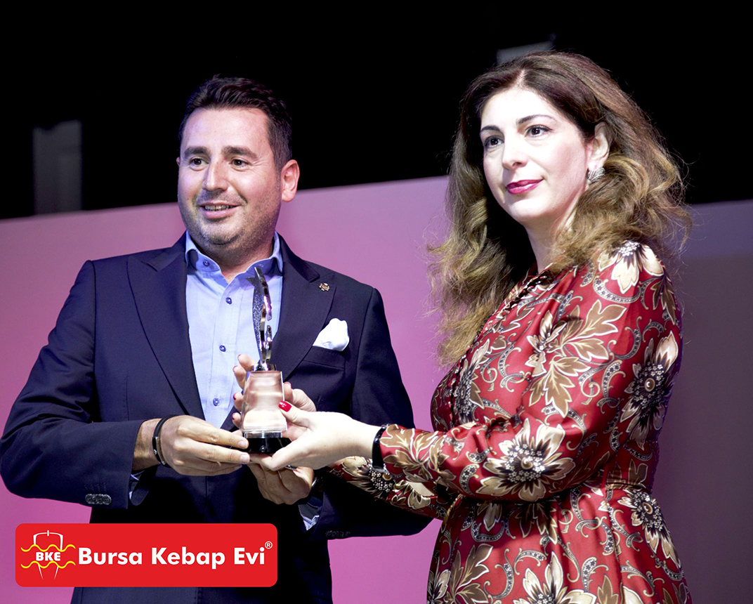 İskenderde geleneksel lezzeti bozmayan Bursa Kebap Evi’ne Brüksel’den sonra ikinci lezzet ödülü UFRAD’dan
